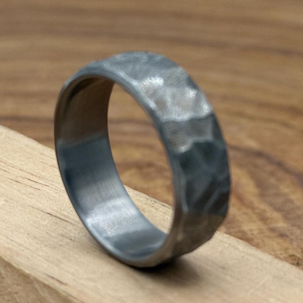 6mm Hammered finish Titanium Wedding ring band for men and women, Gift for him, Wedding Titanium Hammered Band, Anniversary gift for him Metalic Crafts