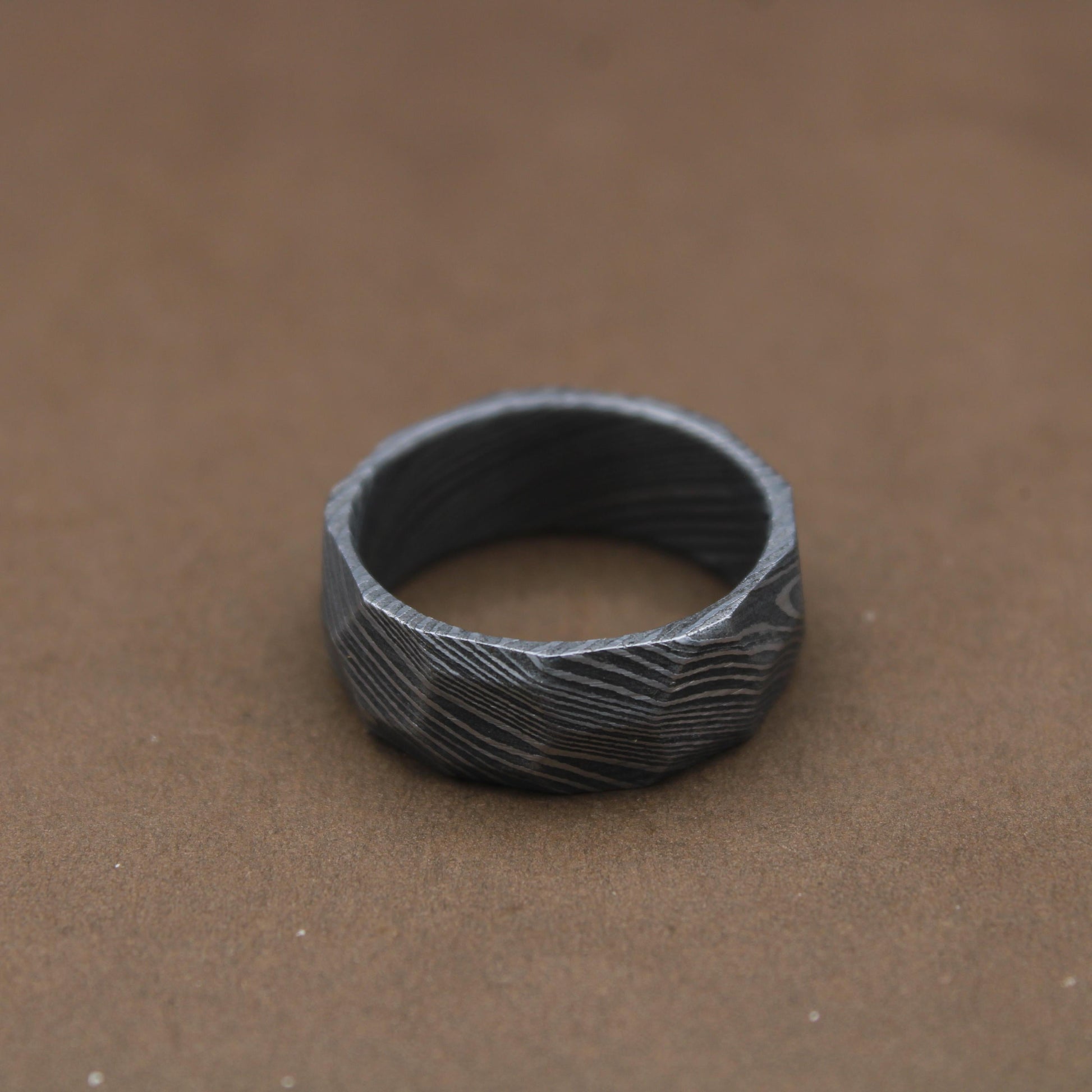 Hammered Damascus Ring, Mens Wedding Band, Distressed Rustic Finish, Hammered Ring For Mens Wedding Band, Womens Wedding Band, Proposal Ring Metalic Crafts