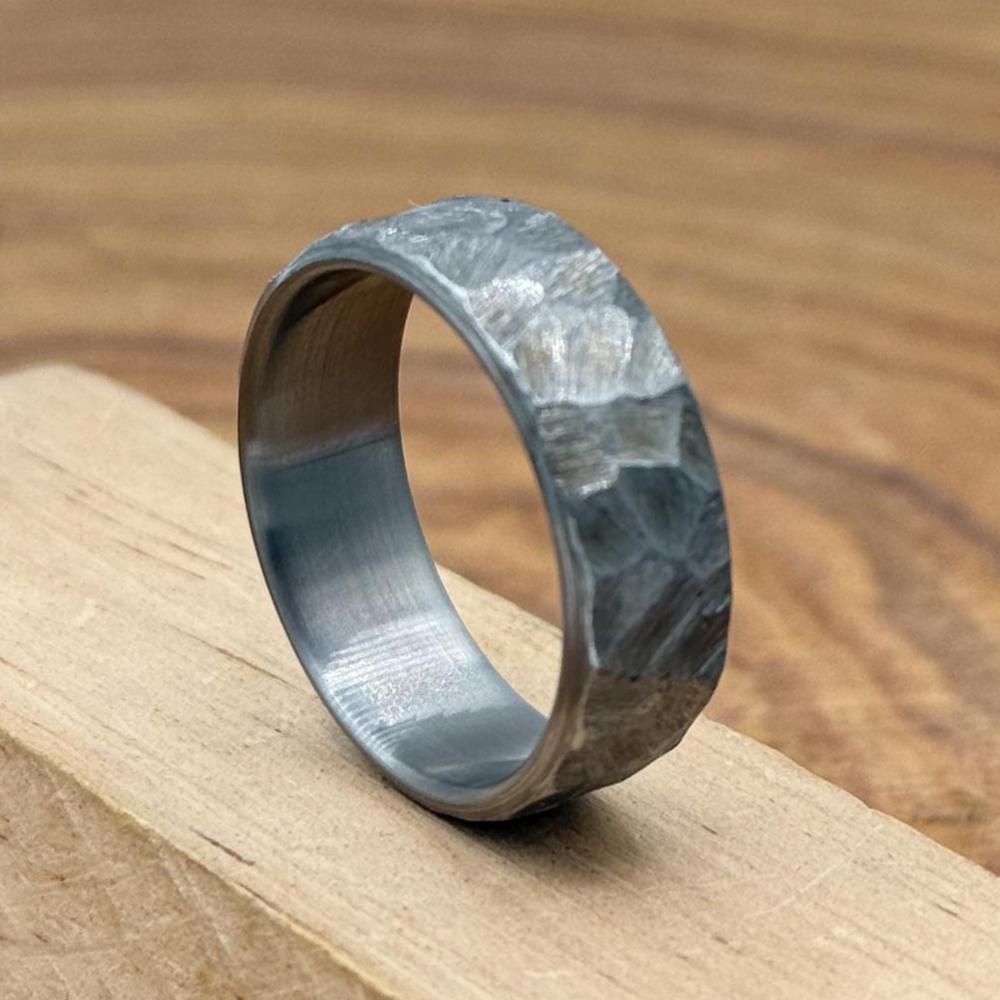 6mm Hammered finish Titanium Wedding ring band for men and women, Gift for him, Wedding Titanium Hammered Band, Anniversary gift for him Metalic Crafts