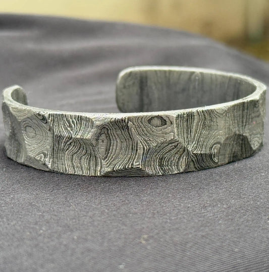Damascus Hammered Bangle Hand Forged Steel Cuff Bracelet Viking Modern Jewelry Anniversary gift Unique Bracelet for Him Damascus Oath Ring My Store