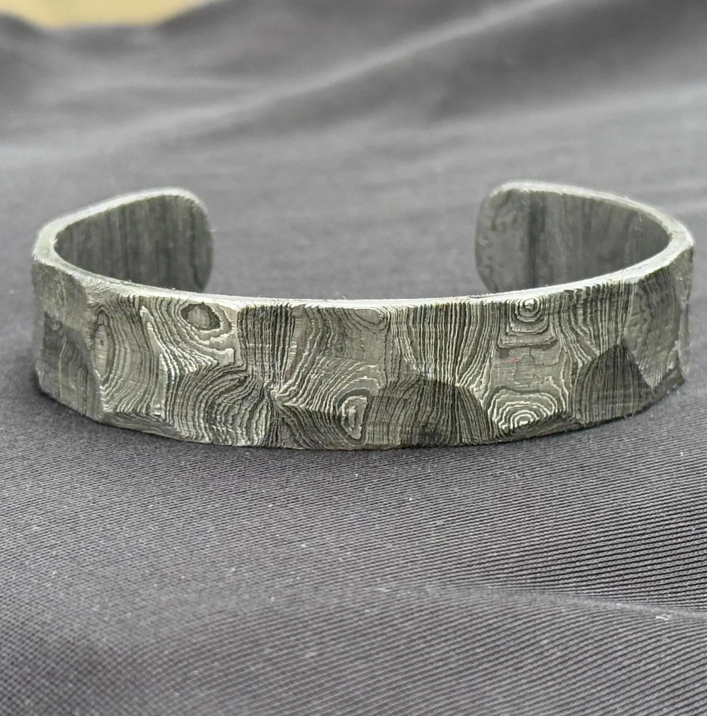Damascus Hammered Bangle Hand Forged Steel Cuff Bracelet Viking Modern Jewelry Anniversary gift Unique Bracelet for Him Damascus Oath Ring My Store